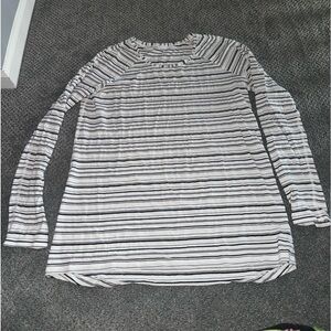 Long sleeve lululemon tshirt